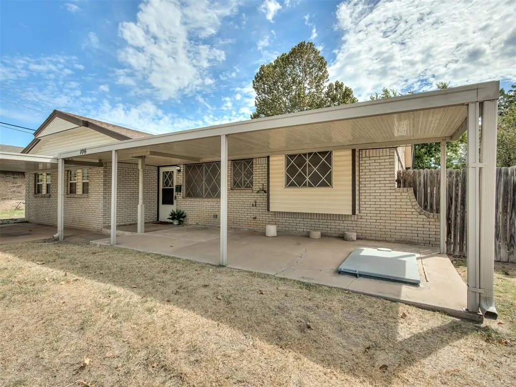 Photo 4 — 106 N Norman Avenue, Oklahoma City, OK 73160