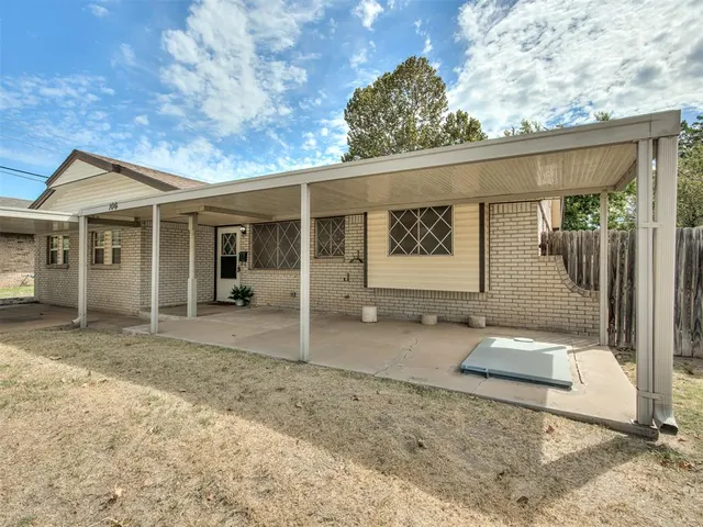 Photo 4 — 106 N Norman Avenue, Oklahoma City, OK 73160