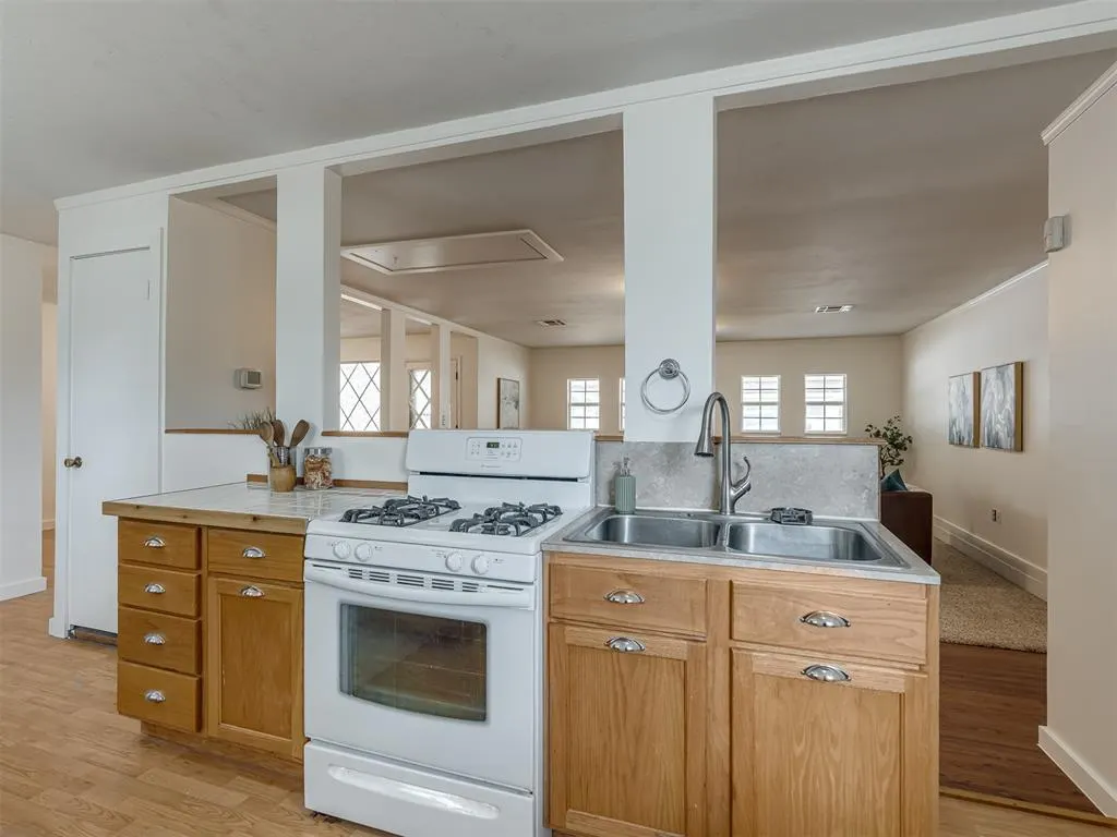 Photo 16 — 106 N Norman Avenue, Oklahoma City, OK 73160