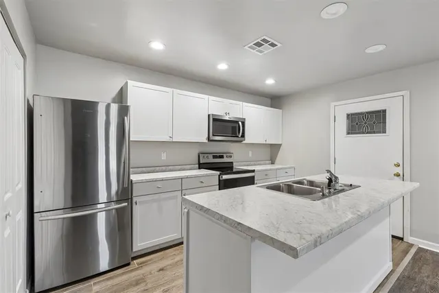 Photo 6 — 401 S Debra Court, Stillwater, OK 74074