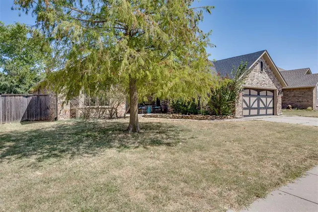 Photo 2 — 16808 Ventana Boulevard, Edmond, OK 73012
