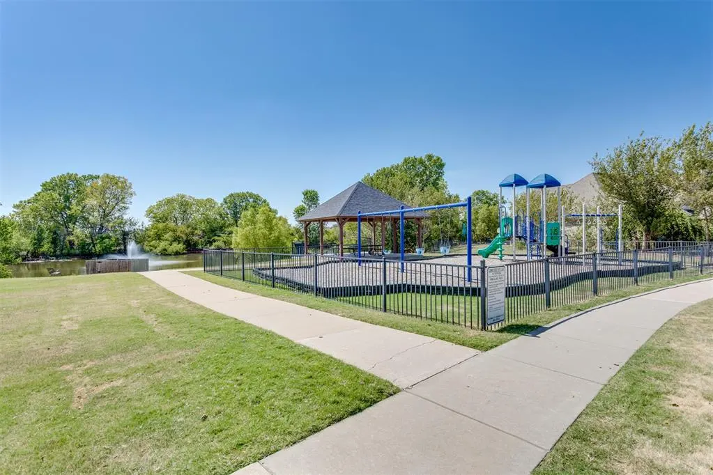 Photo 48 — 16808 Ventana Boulevard, Edmond, OK 73012