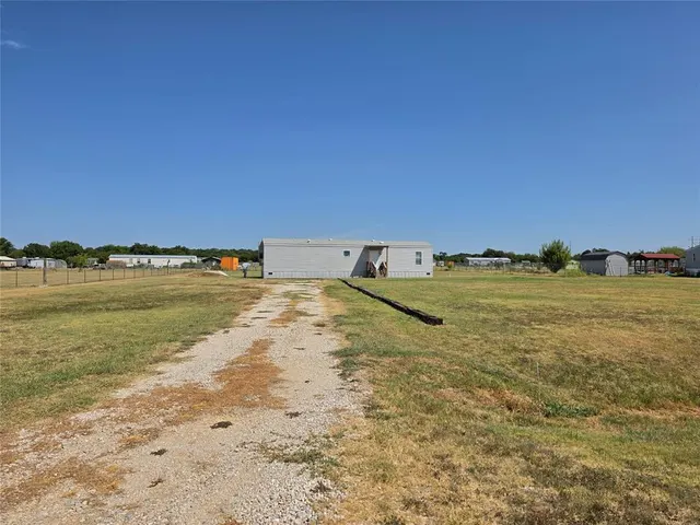 Photo 3 — 120 Sooner Road, Shawnee, OK 74804