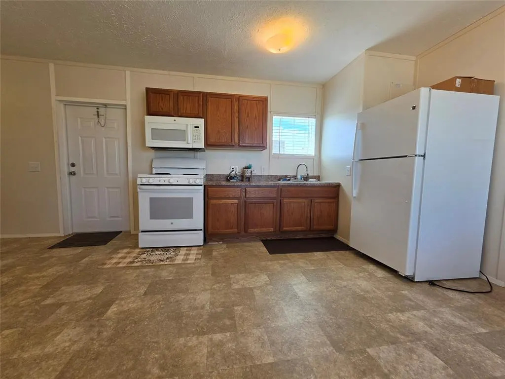 Photo 13 — 120 Sooner Road, Shawnee, OK 74804