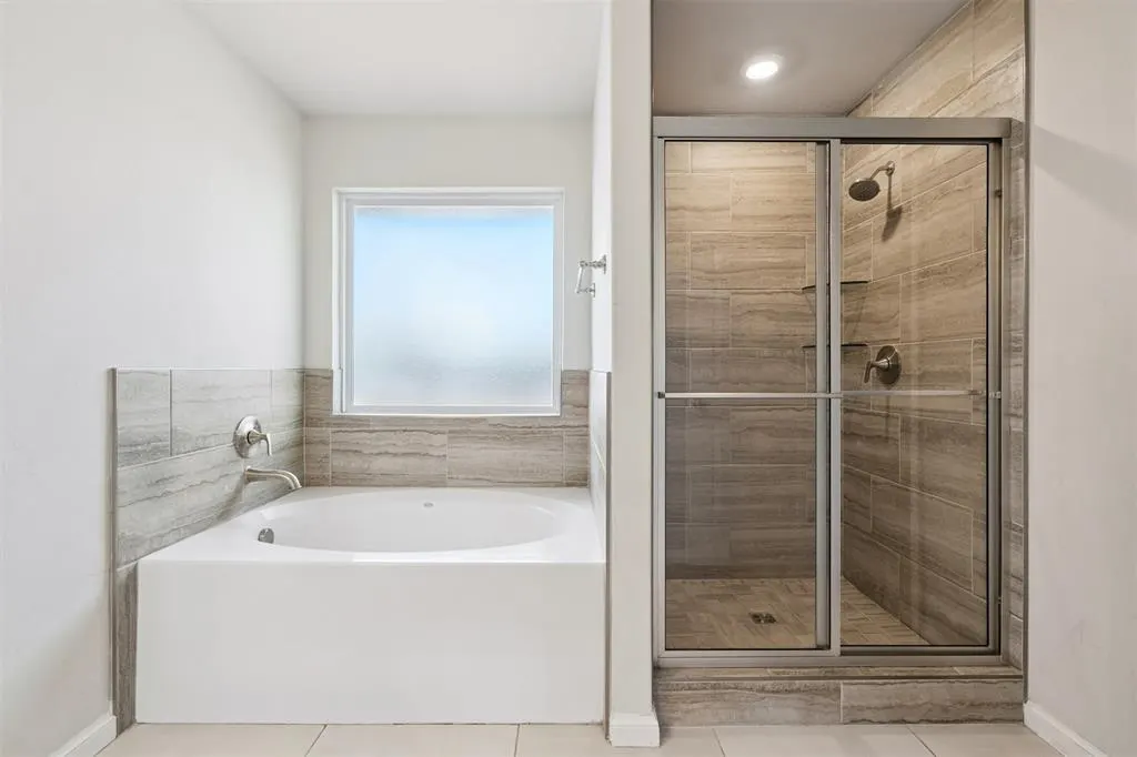 Photo 16 — 18108 Sunny Stone Court, Edmond, OK 73012