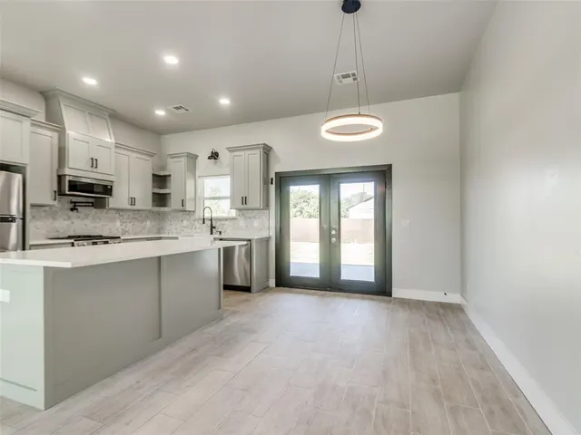 Photo 6 — 1245 SW 17th St Street, Oklahoma City, OK 73108