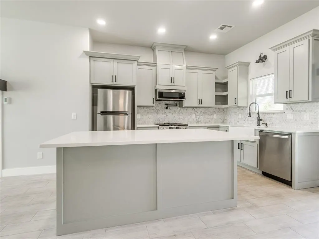 Photo 8 — 1245 SW 17th St Street, Oklahoma City, OK 73108