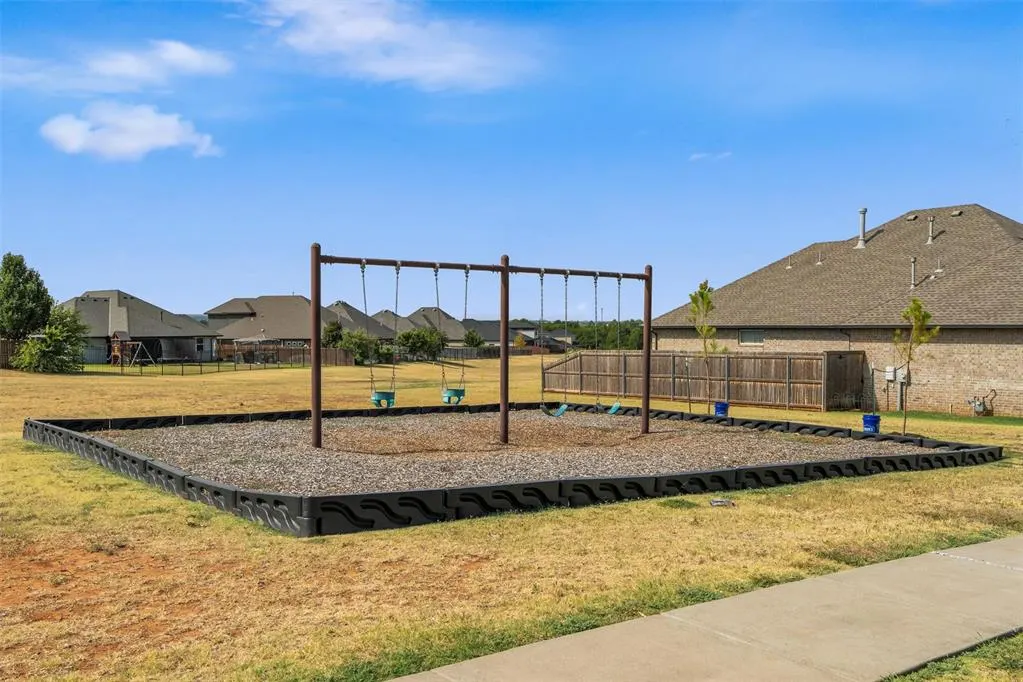 Photo 33 — 7201 NW 158th Street, Edmond, OK 73013