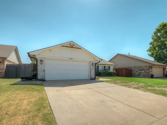 Photo 3 — 13320 Turtle Creek, Oklahoma City, OK 73170