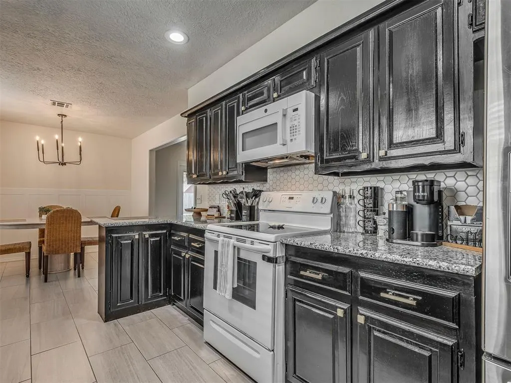 Photo 17 — 13320 Turtle Creek, Oklahoma City, OK 73170