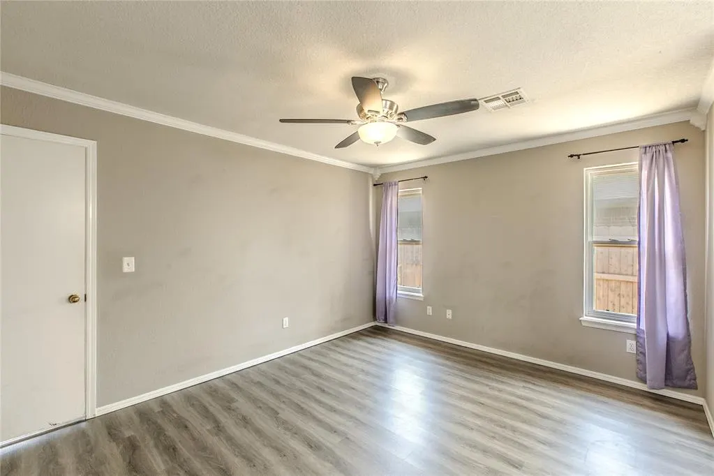 Photo 11 — 1329 Greenfield Drive, Edmond, OK 73012