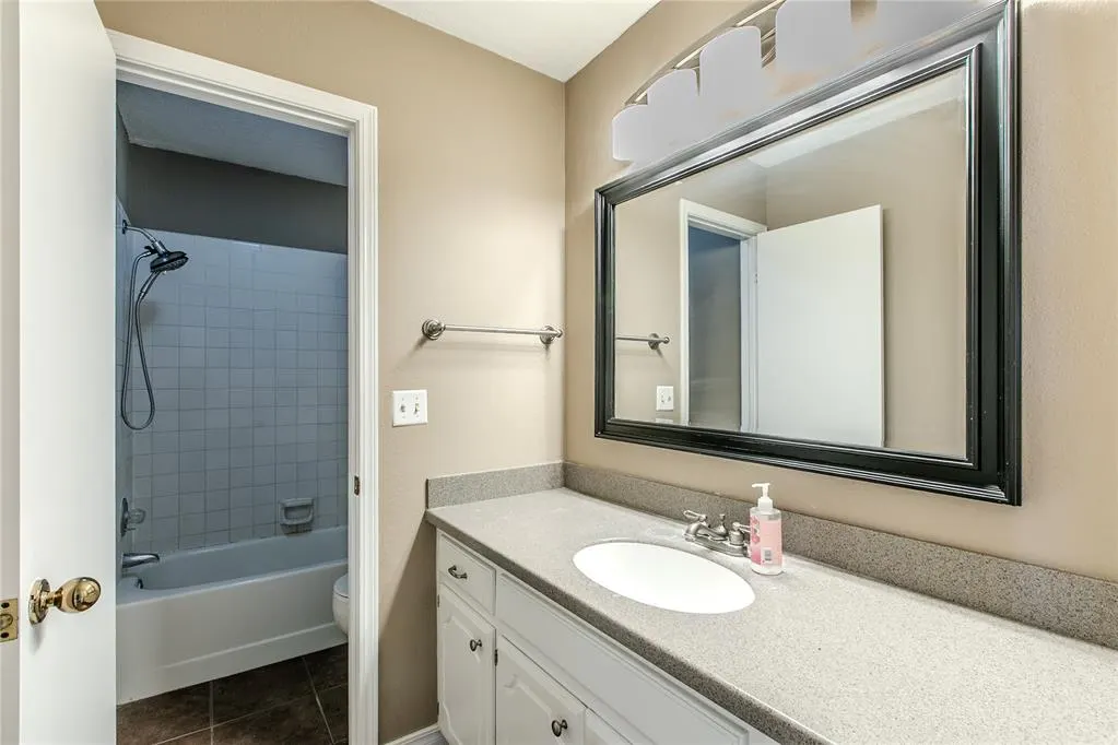 Photo 17 — 1329 Greenfield Drive, Edmond, OK 73012