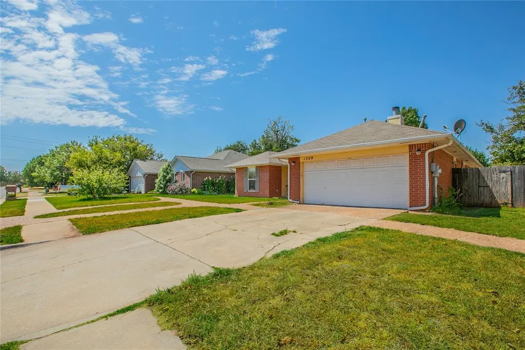Photo 22 — 1329 Greenfield Drive, Edmond, OK 73012