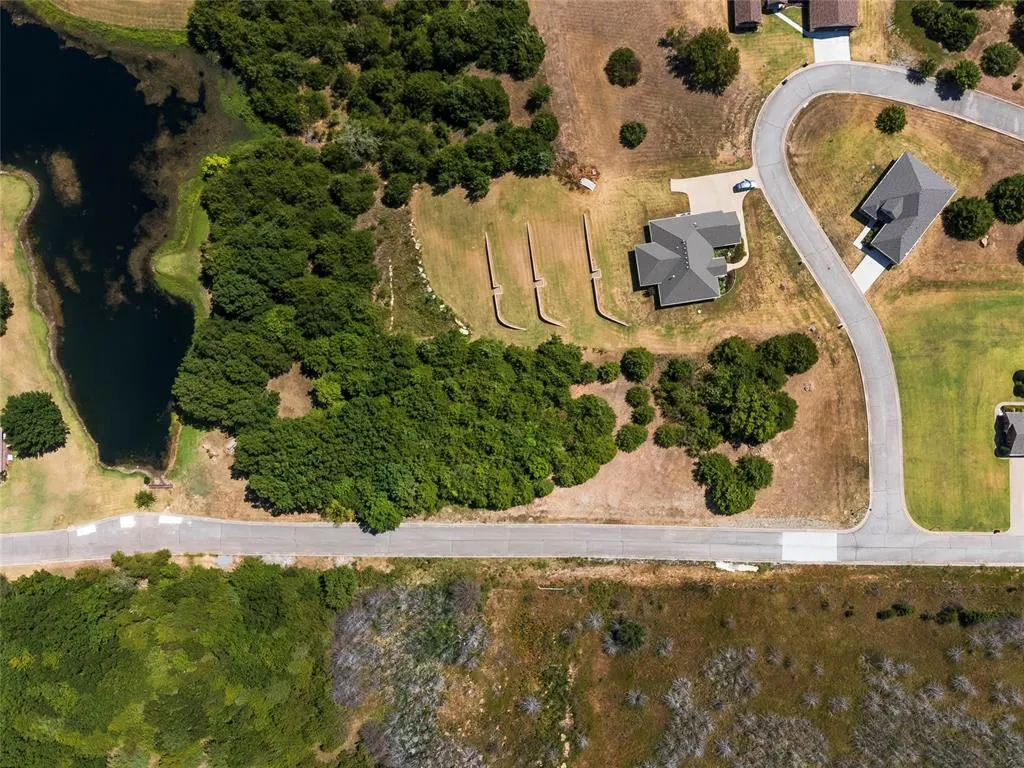 Front exterior — 1109 S Country Club Drive, Cushing, OK 74023