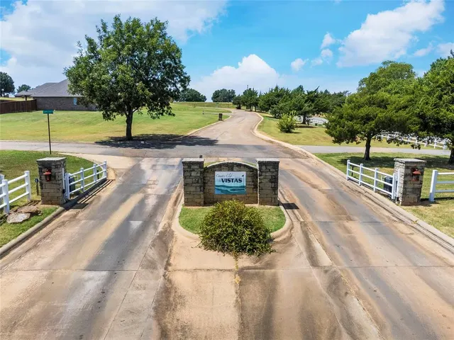 Photo 3 — 1109 S Country Club Drive, Cushing, OK 74023