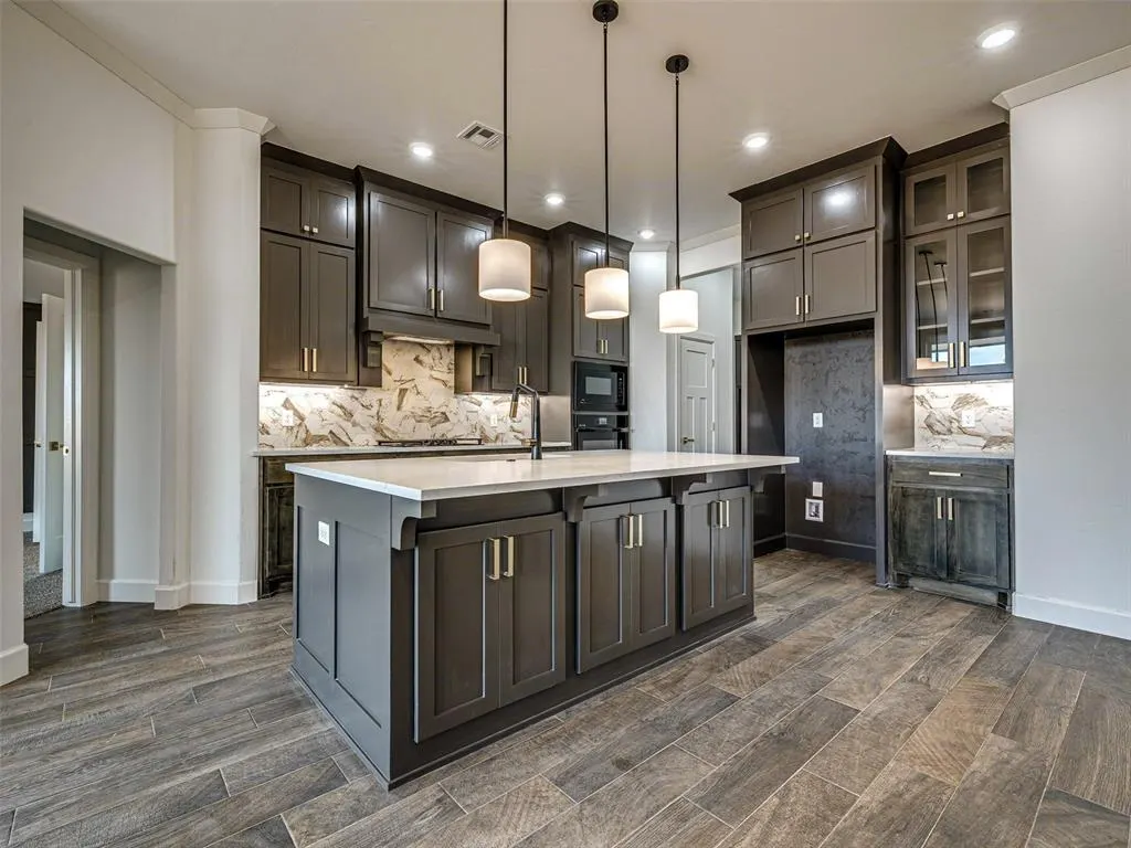 Photo 23 — 16001 Catalonia Place, Oklahoma City, OK 73170