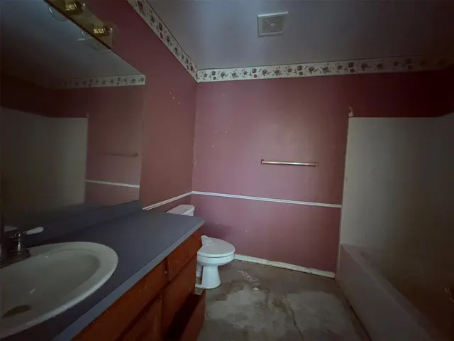 Photo 6 — 900 Banff Court, Yukon, OK 73099