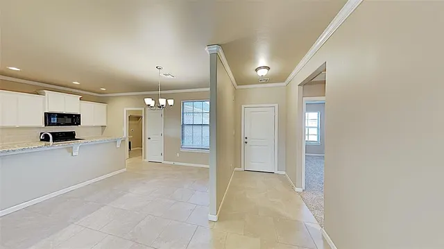 Photo 6 — 10704 Mountain Fork Drive, Yukon, OK 73099