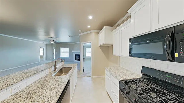 Photo 8 — 10704 Mountain Fork Drive, Yukon, OK 73099