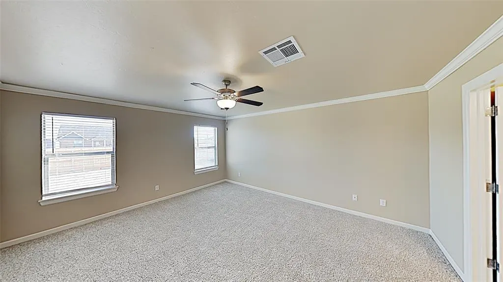 Photo 10 — 10704 Mountain Fork Drive, Yukon, OK 73099