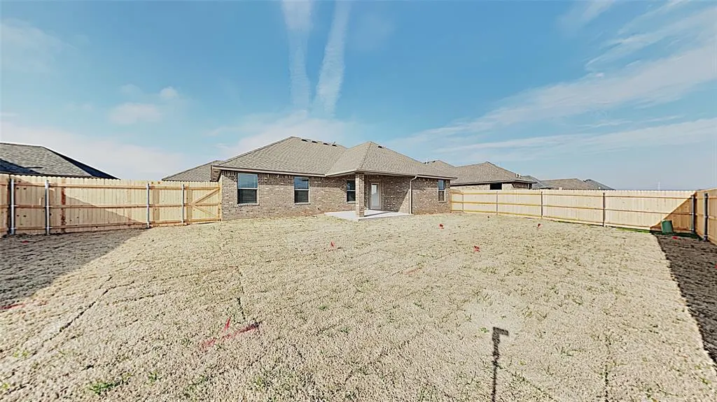 Photo 18 — 10704 Mountain Fork Drive, Yukon, OK 73099