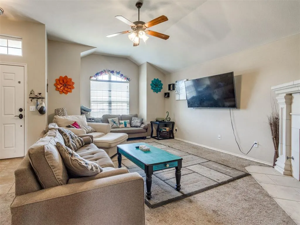 Photo 10 — 332 W Tecumseh Meadows Drive, Norman, OK 73069