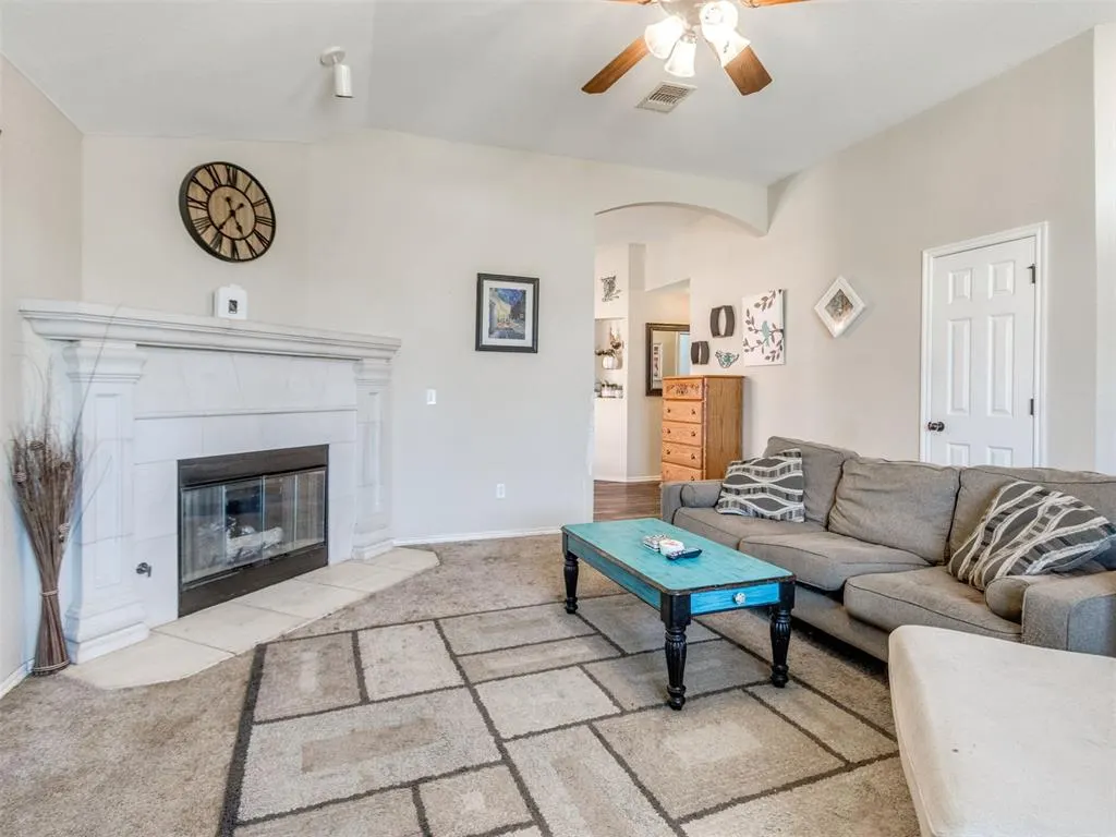 Photo 12 — 332 W Tecumseh Meadows Drive, Norman, OK 73069