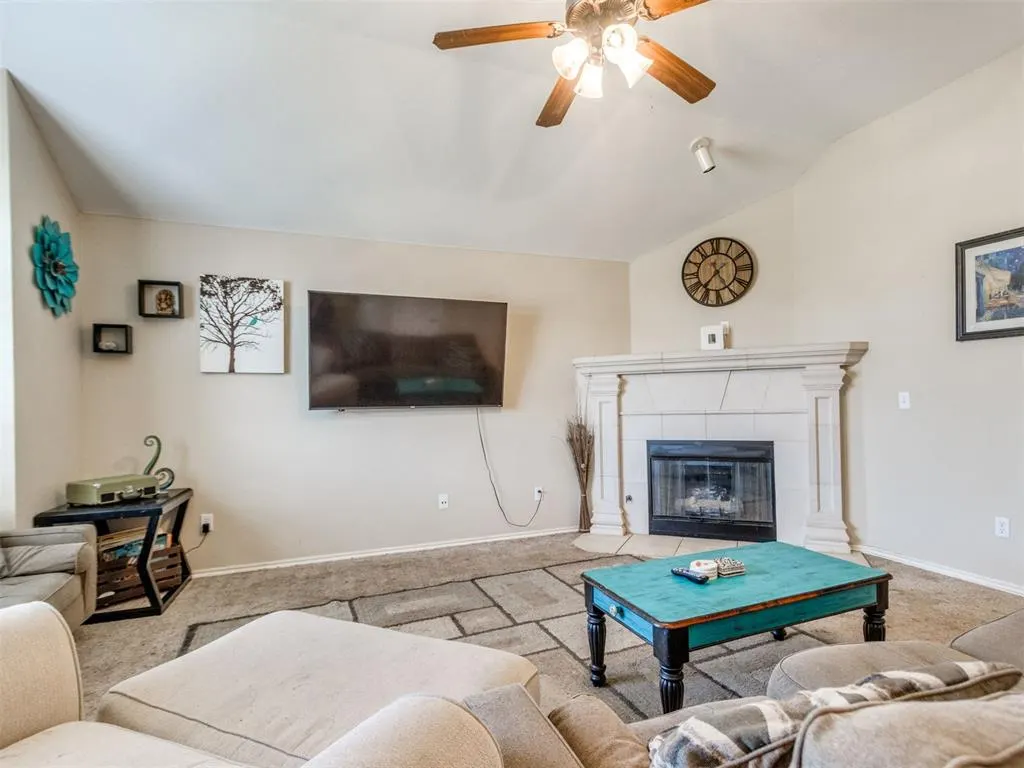 Photo 13 — 332 W Tecumseh Meadows Drive, Norman, OK 73069