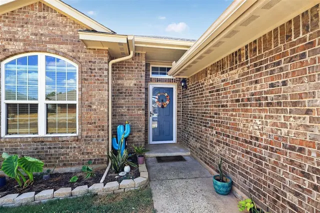 Photo 4 — 332 W Tecumseh Meadows Drive, Norman, OK 73069