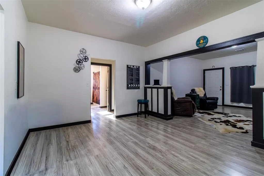 Photo 4 — 1017 E Main Street, Shawnee, OK 74801