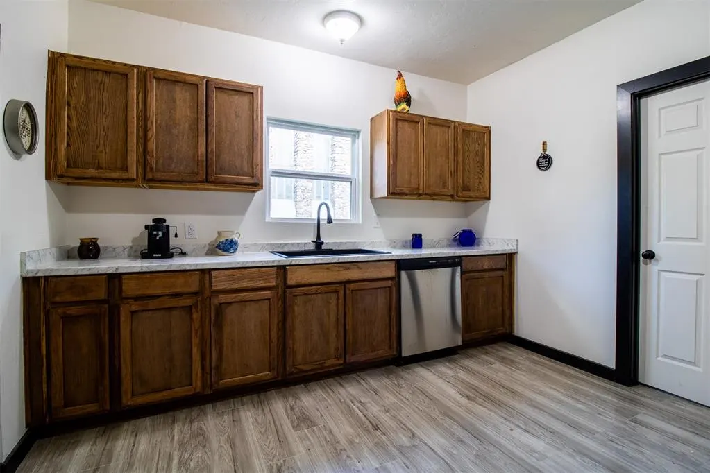 Photo 18 — 1017 E Main Street, Shawnee, OK 74801