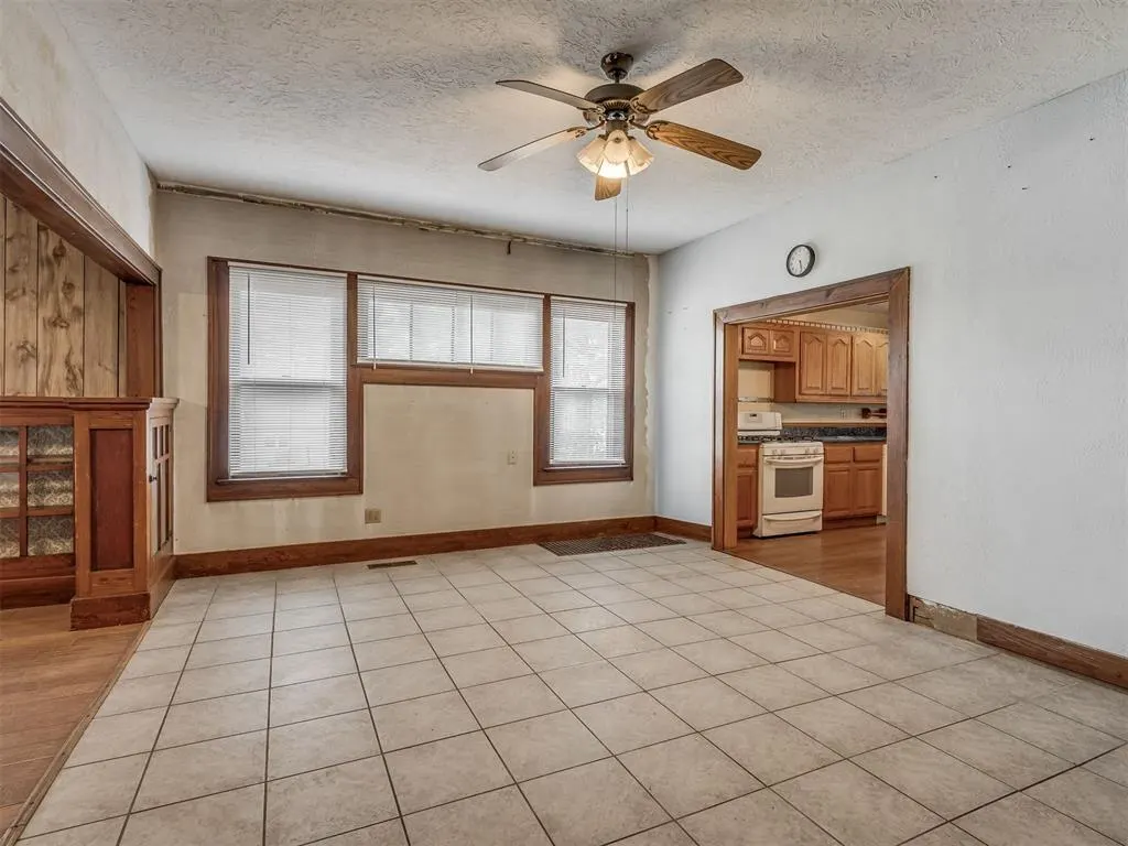 Photo 24 — 619 S 6th Street, Chickasha, OK 73018