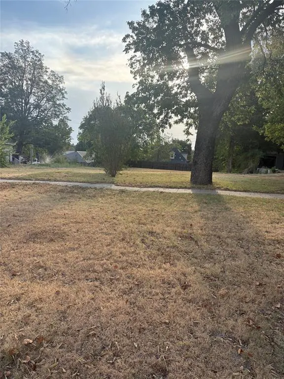 Front exterior — 615 S 6th Street, Chickasha, OK 73018