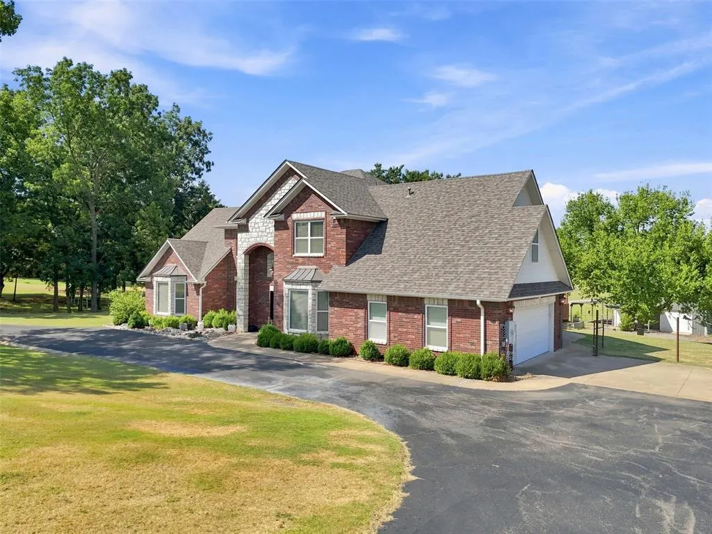 Photo 2 — 1000 N Cimarron Hill, Stillwater, OK 74075