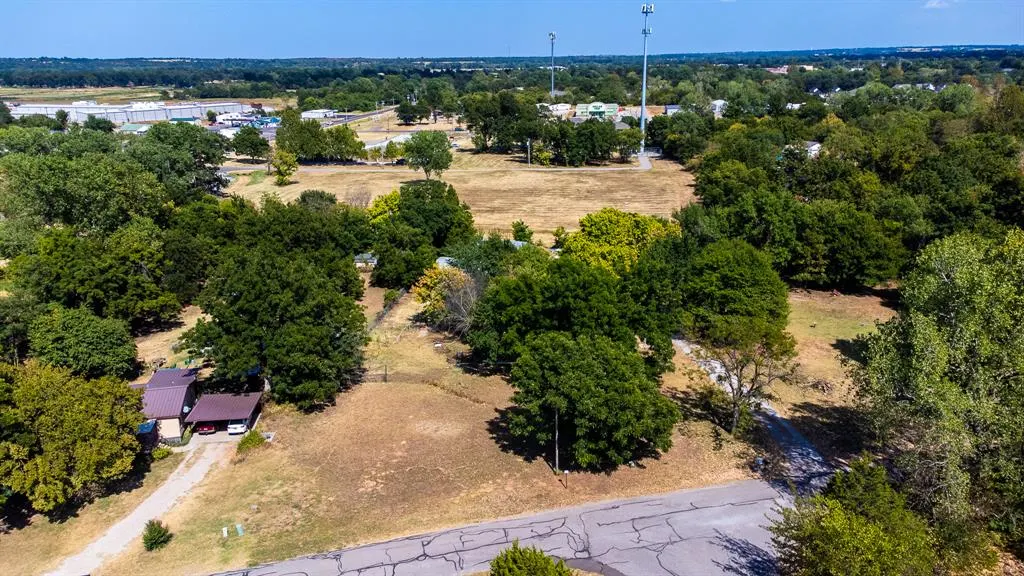 Photo 2 — 12812 Decker Drive, Jones, OK 73049