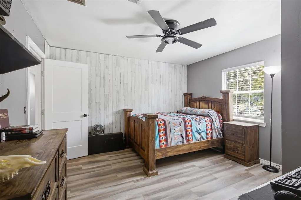Photo 19 — 605 SW 7th Street, Lindsay, OK 73052
