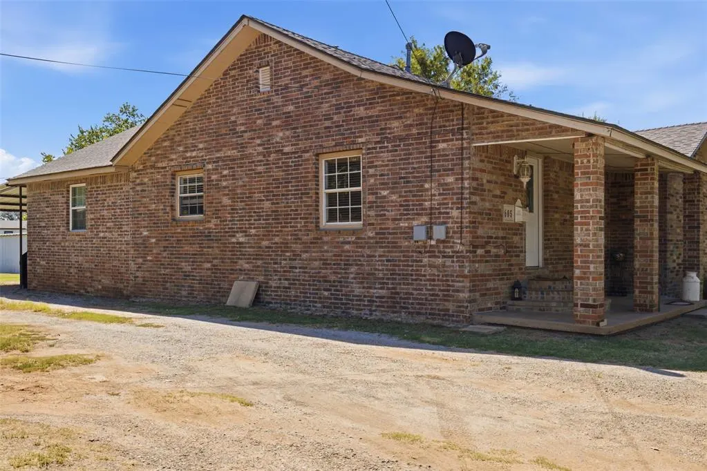Photo 26 — 605 SW 7th Street, Lindsay, OK 73052