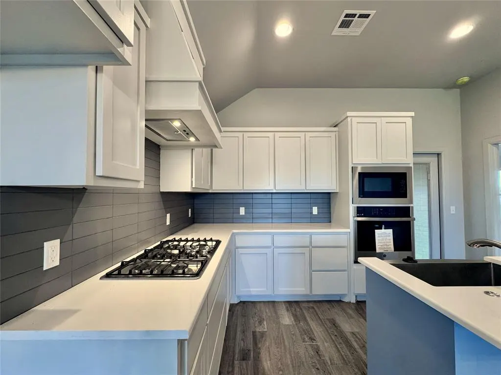 Photo 10 — 9340 NW 143rd Street, Yukon, OK 73099