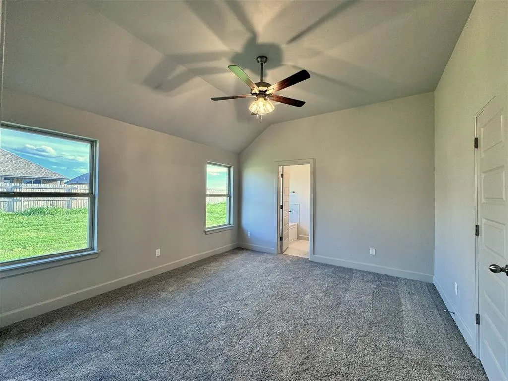 Photo 21 — 9340 NW 143rd Street, Yukon, OK 73099