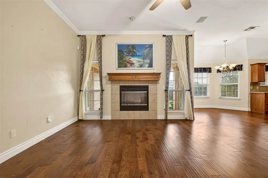 Photo 3 — 1721 Fawn Valley Lane, Edmond, OK 73003
