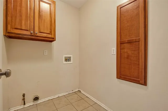 Photo 7 — 1721 Fawn Valley Lane, Edmond, OK 73003