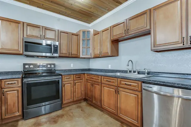 Photo 5 — 2406 S Logan Road, Lahoma, OK 73754