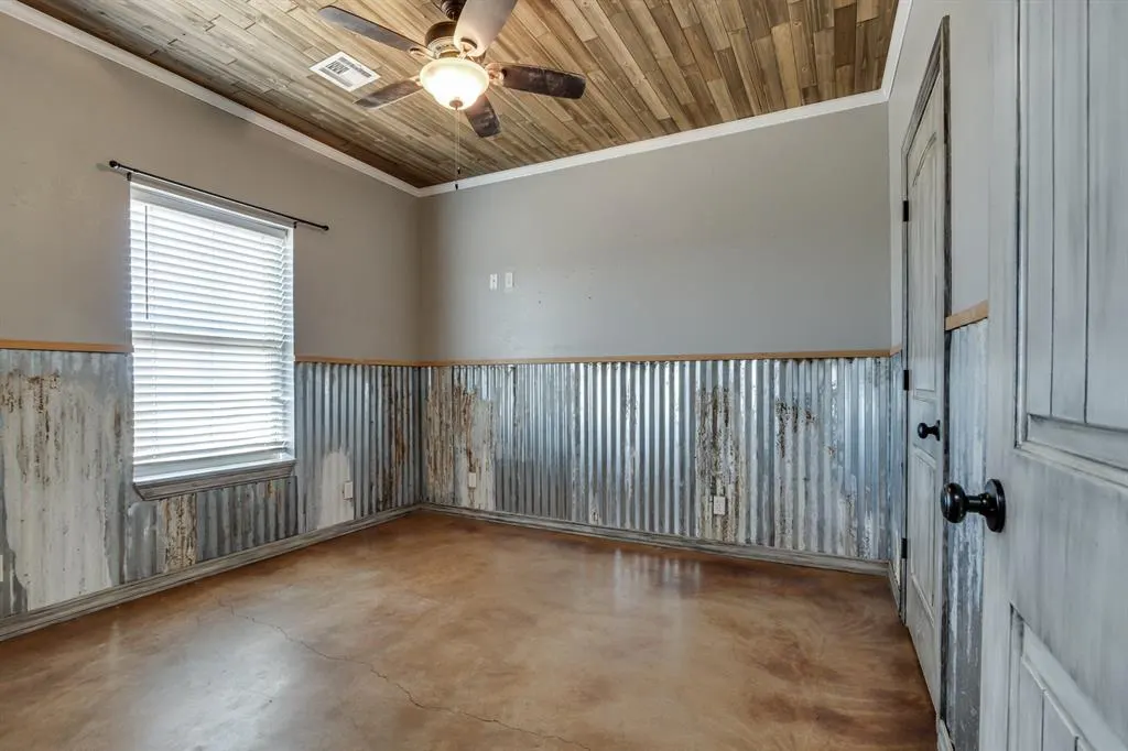 Photo 11 — 2406 S Logan Road, Lahoma, OK 73754