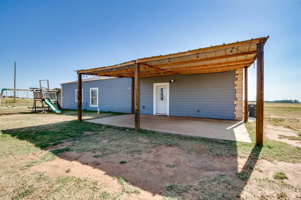 Photo 14 — 2406 S Logan Road, Lahoma, OK 73754