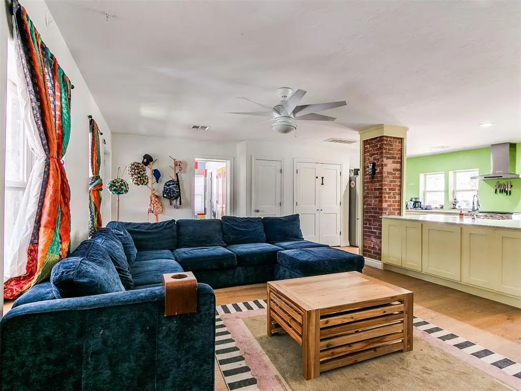 Photo 11 — 1719 NW 12th Street, Oklahoma City, OK 73106