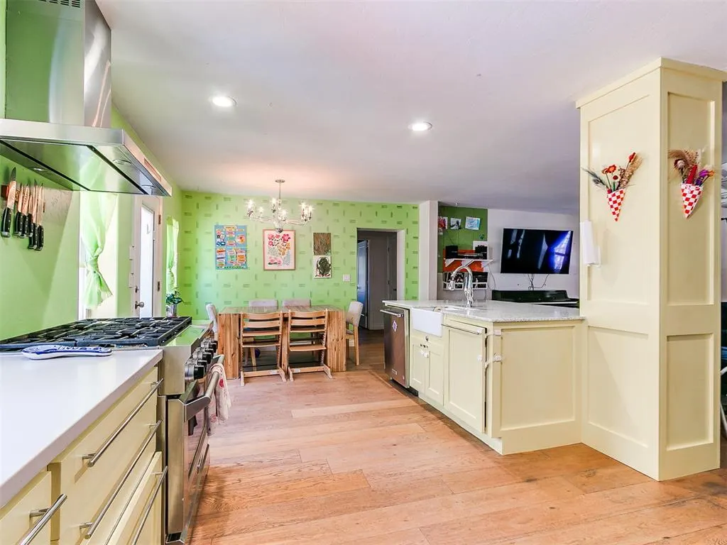 Photo 18 — 1719 NW 12th Street, Oklahoma City, OK 73106