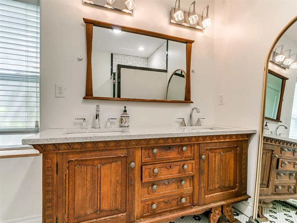 Photo 30 — 1719 NW 12th Street, Oklahoma City, OK 73106