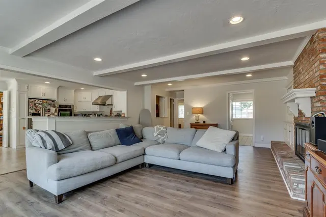 Photo 7 — 3037 Stonybrook Road, Oklahoma City, OK 73120
