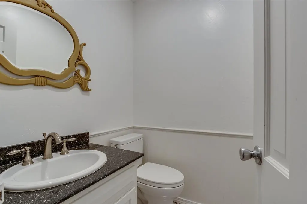 Photo 18 — 3037 Stonybrook Road, Oklahoma City, OK 73120