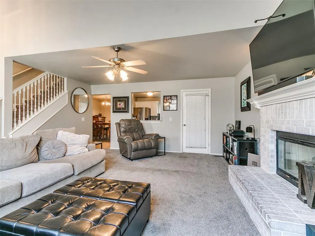Photo 4 — 701 Taber Lane, Edmond, OK 73003